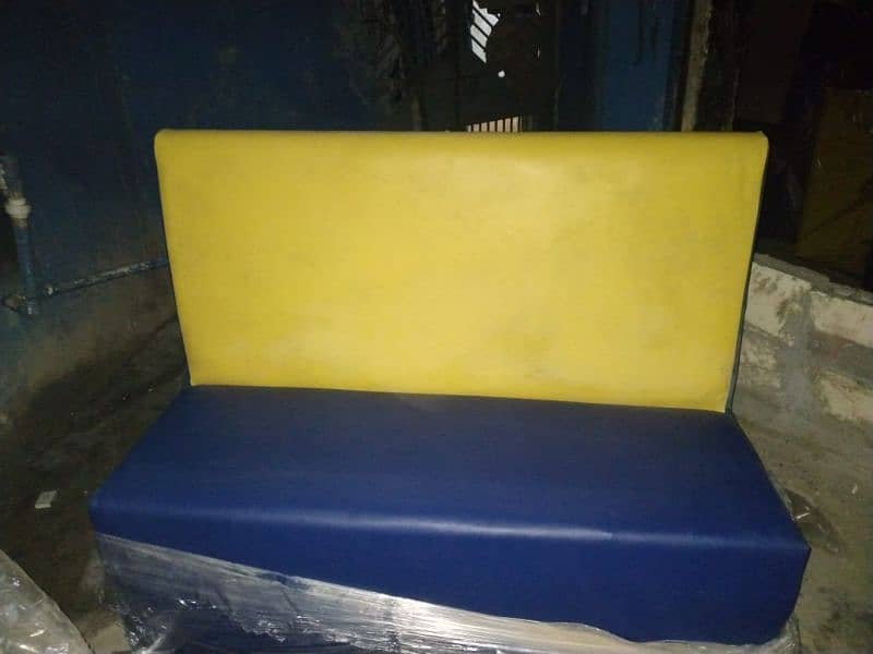 Sofa Set High Back Cafe Fast Food 44set hai par seat 8000 1