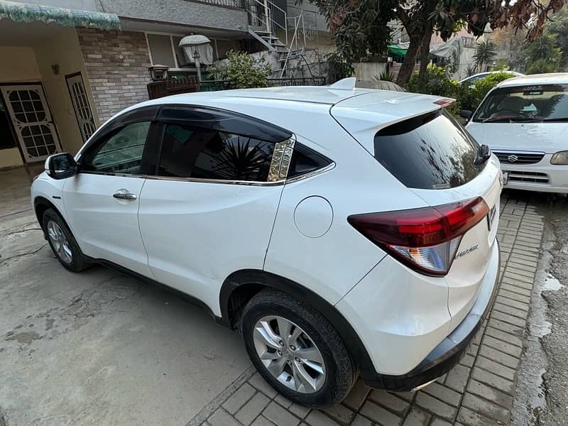 Honda Vezel 2014 x hybrid isb registered 3