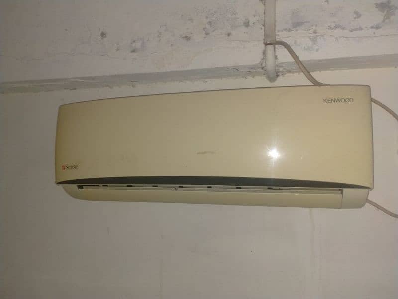 Kenwood 1 ton used A/C for sale 0