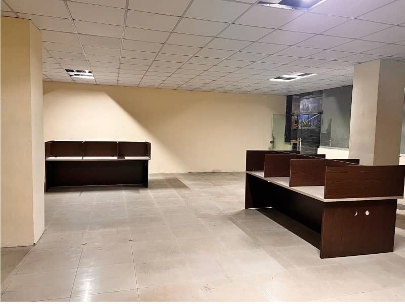 Area 1200 square Feet Brand New Corporation Office Available For Rent in Main Boulevard Road Gulberg 3 Lahore 1