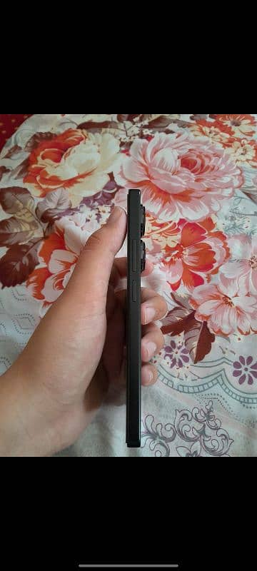 Xiaomi note 13 pro 512/12 gb slightly used 4