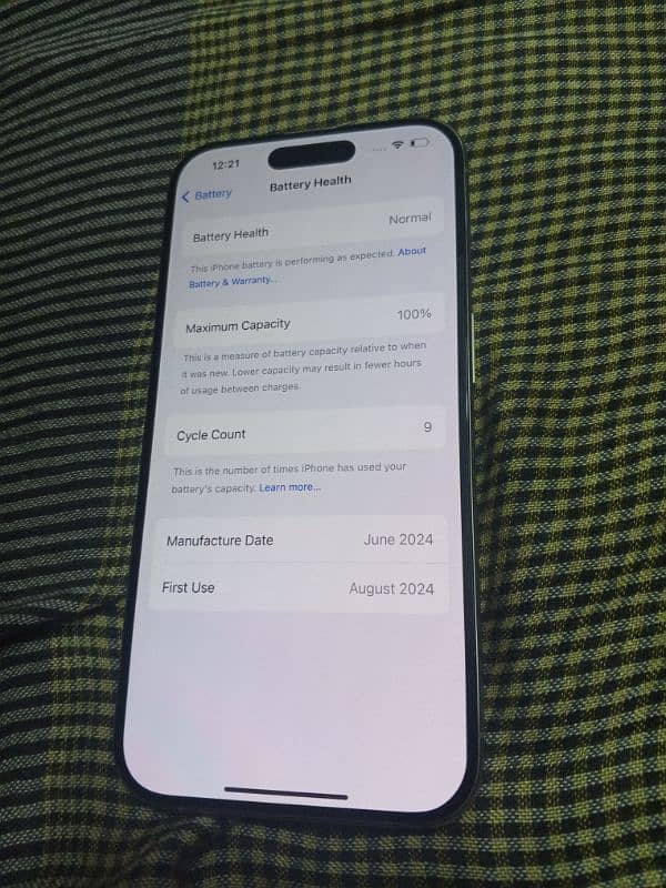 I phone 15 pro box open 1 week use 1