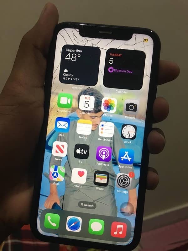 iPhone XR 1