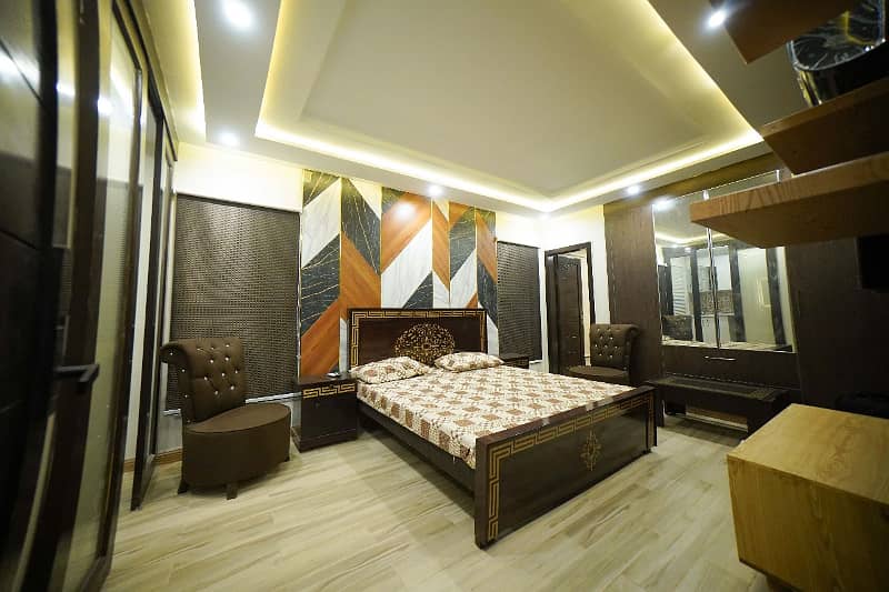 Fully Furnished Studio Apartment for Sale in Iqbal Block Bahria Town Lahore : Very Affordable Price 0