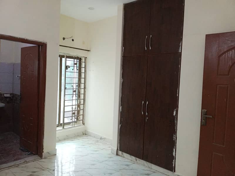 Flat Available In Architect For Bachelor Near UCP University 2