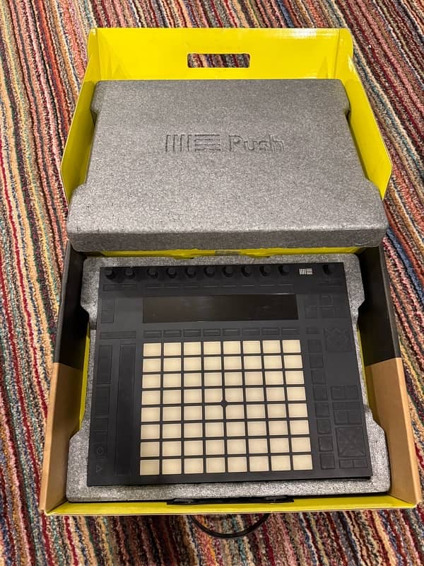 Ableton Push 2 standalone instrument with audio interface 0