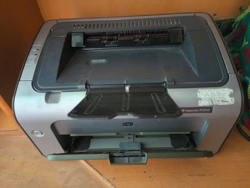 Printer HP Laser jet P1006 2