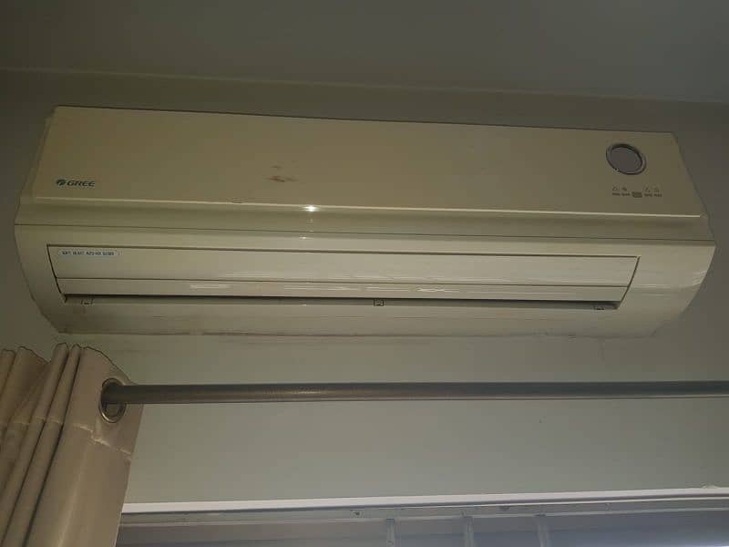 1 Ton Split Unit Air Conditioners (A/C) 2