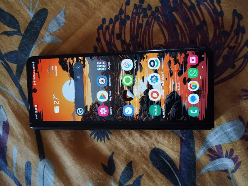 Samsung Galaxy Fold 3 5G (Dual-Sim PTA) 2