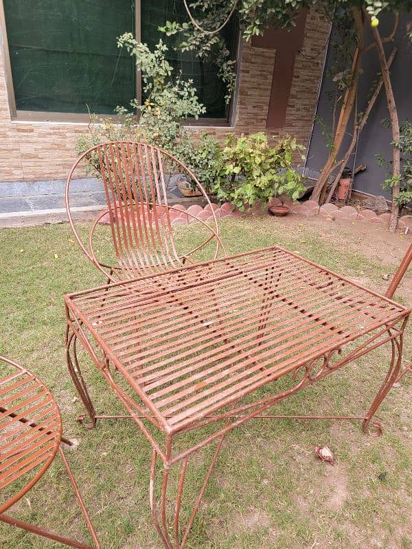 LAWN CHAIRS  Phone no 03004530440 2