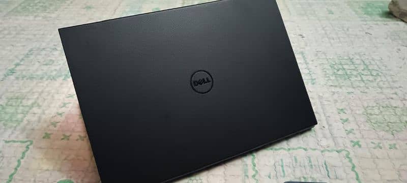 Dell Inspiron 15"6 screen i5 5th generation 1