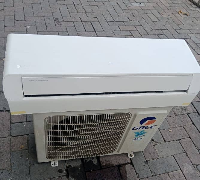 Gree inverter 1 ton new condition 0