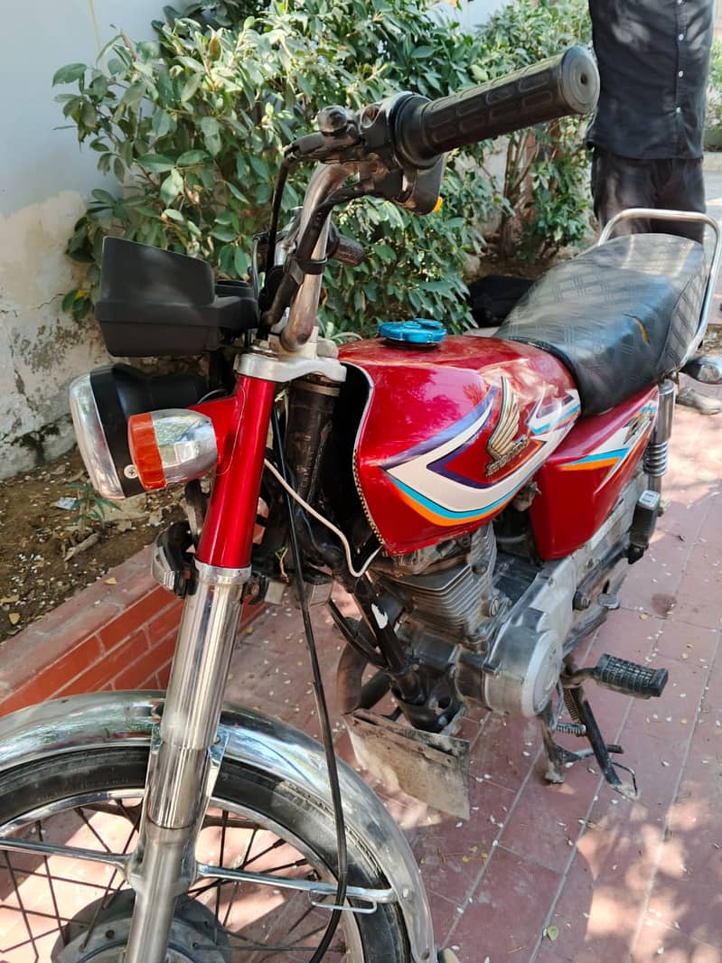 honda 125/2016 model koi kam nh hain gari ma 3