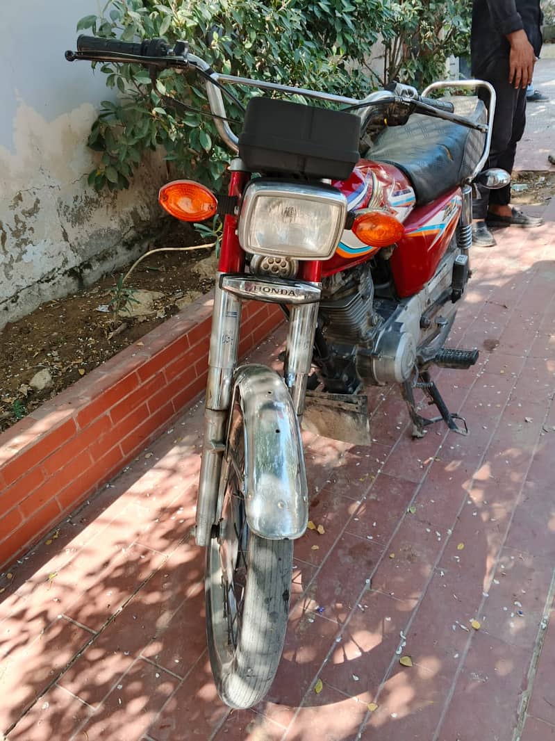 honda 125/2016 model koi kam nh hain gari ma 5