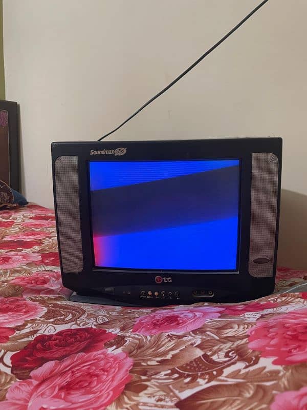 14 Inch LG tv used for sale 4