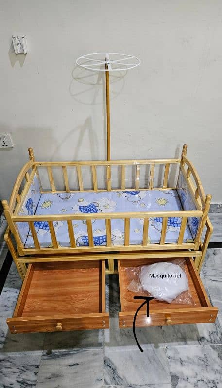 Junior baby cot and swing 8