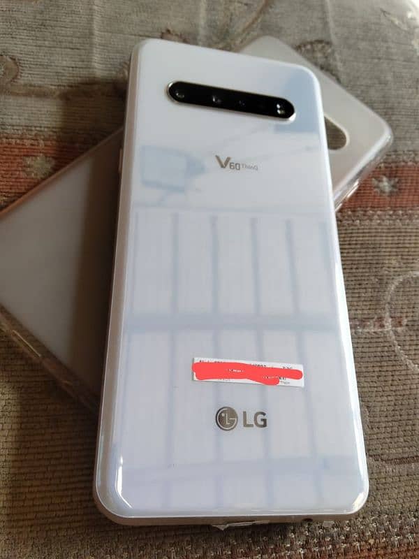 LG v60 1