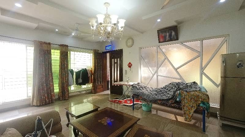 A Prime Location 1 Kanal Fully Basement House Has Landed On Market In DHA Phase 5 - Block K Of Lahore 30