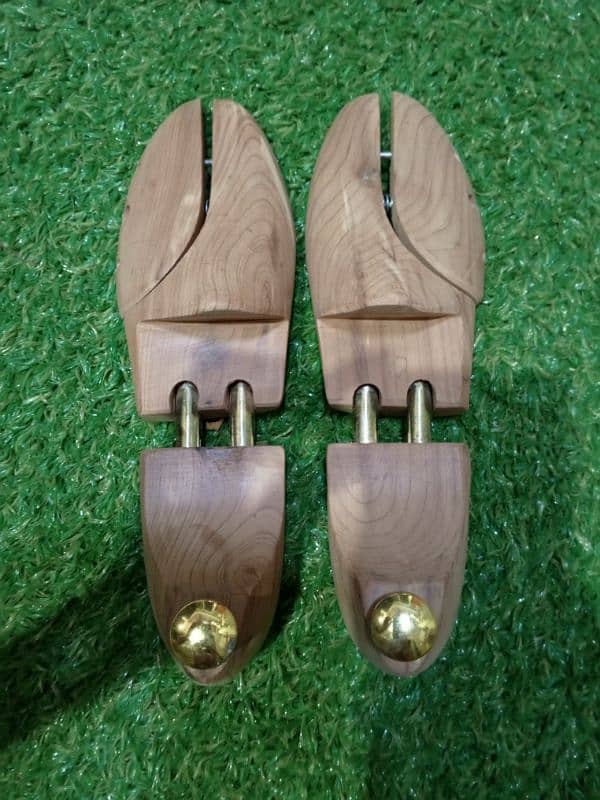 shoe trees 0