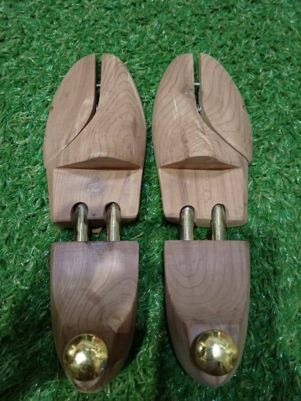 shoe trees 1