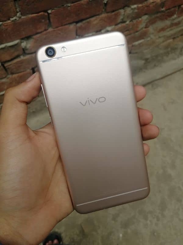 vivo y66 6Gb \\ 128Gb Mobile 4G / No oppo infinix tecno samsung iphone 1