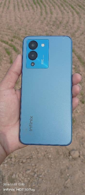 infinix Note 12.8+5Ram . 128Gb storage 3