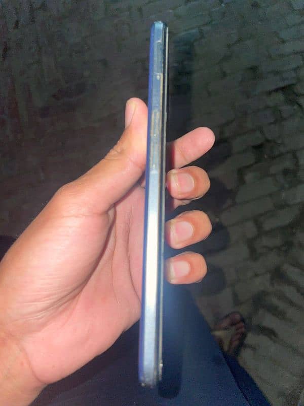 Oppo F17 8/128 for sale 2