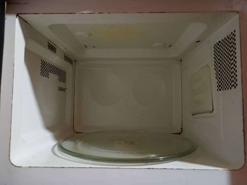 Dawlance Microwave Oven 2