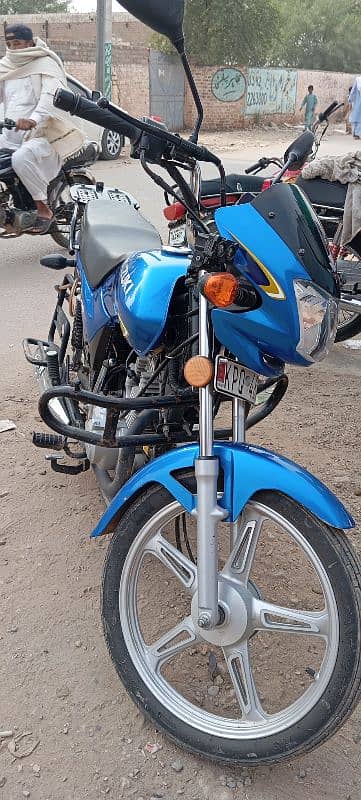 suzuki GD 110s 4