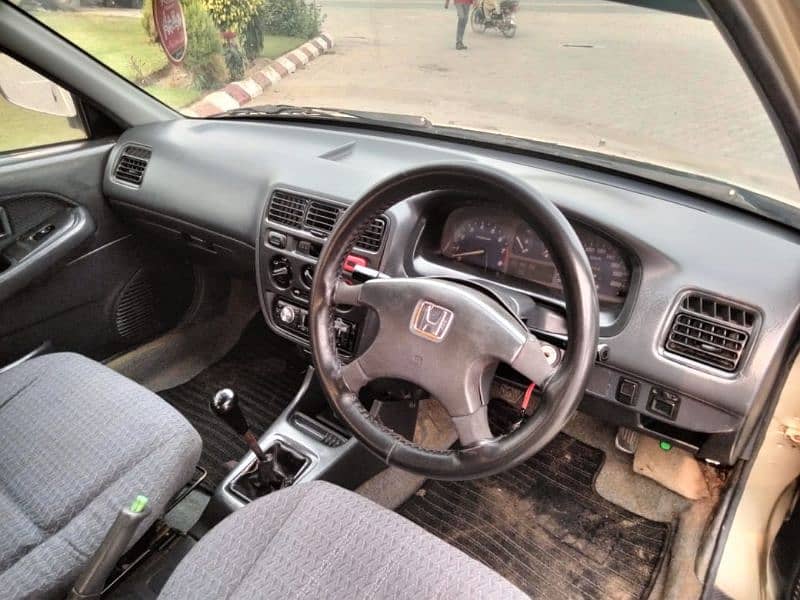 Honda Civic EXi 2000. . . . . call 03017304812 2