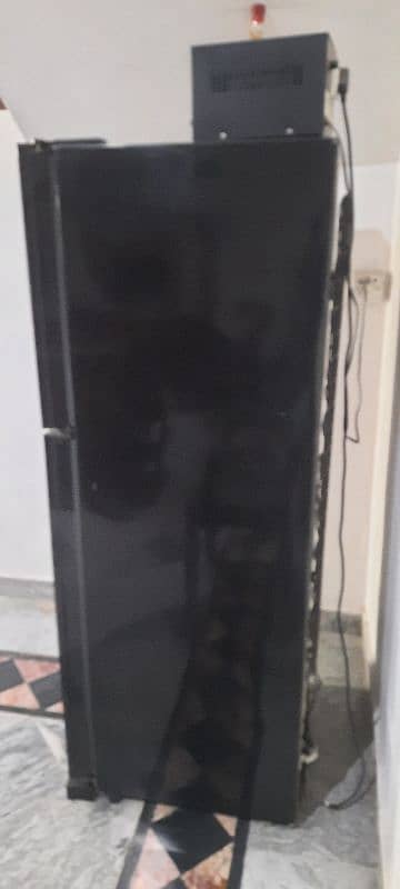 oreint refrigerator 100% genuine condition 2