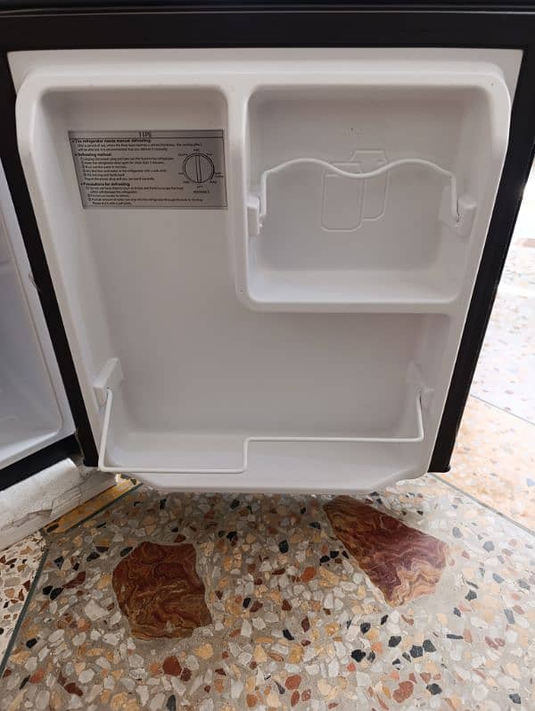 Haier Mini room fridge 3