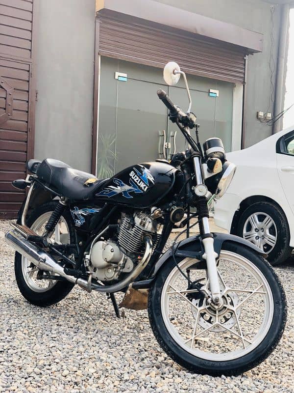 suzuki  GS150 3