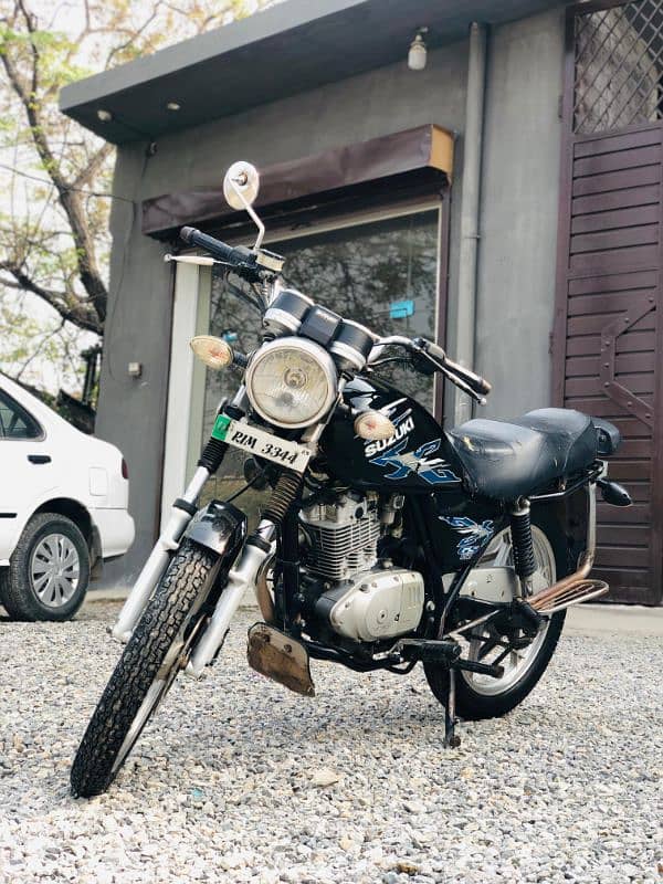 suzuki  GS150 4