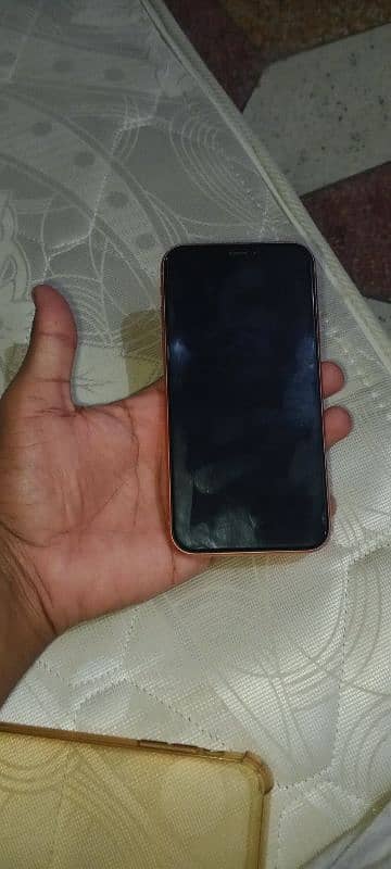 iphone xr 2