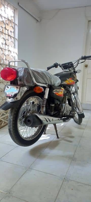 Honda 125 Karachi sealed bike 0