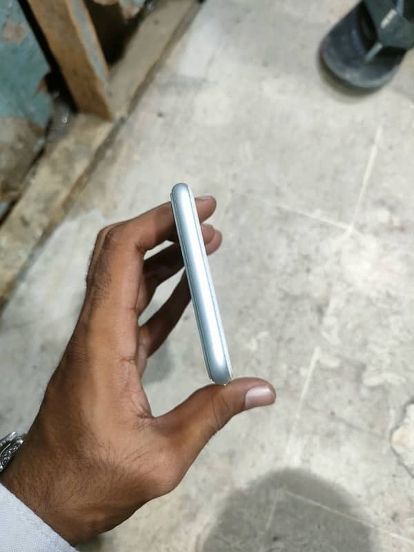 iphone 8 plus 64gb pta approved 5