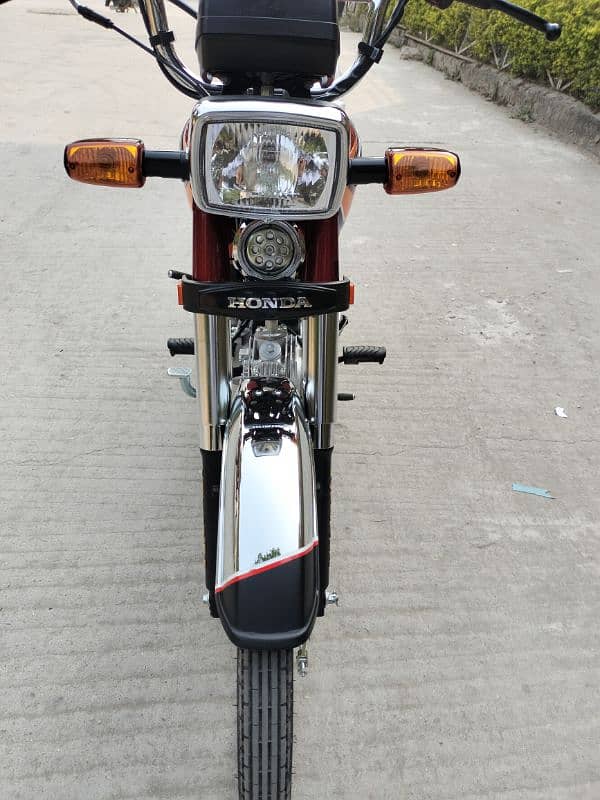 Honda CD70 model 2025 Islamabad number 03055228242 2