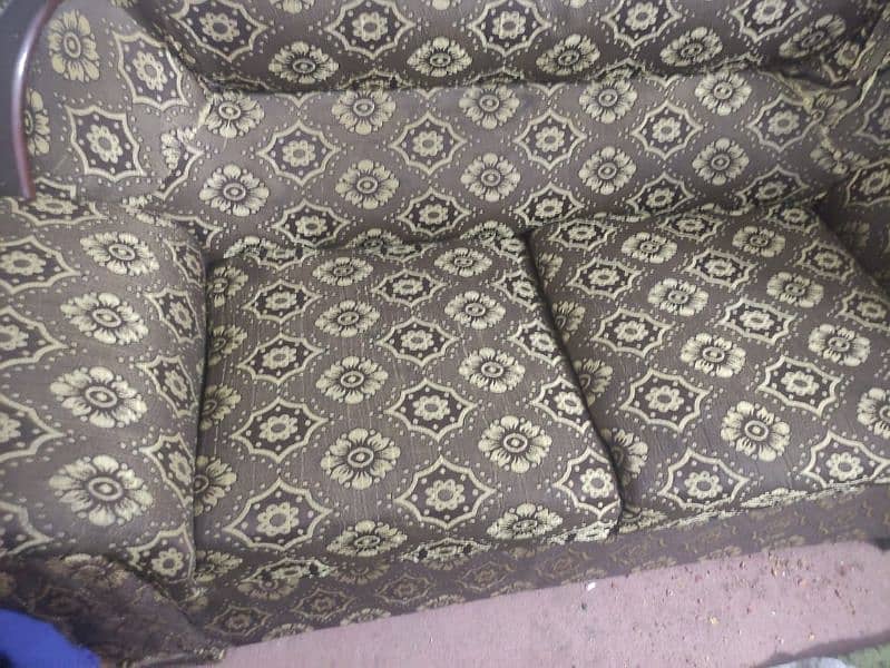 2 seater sofa 1