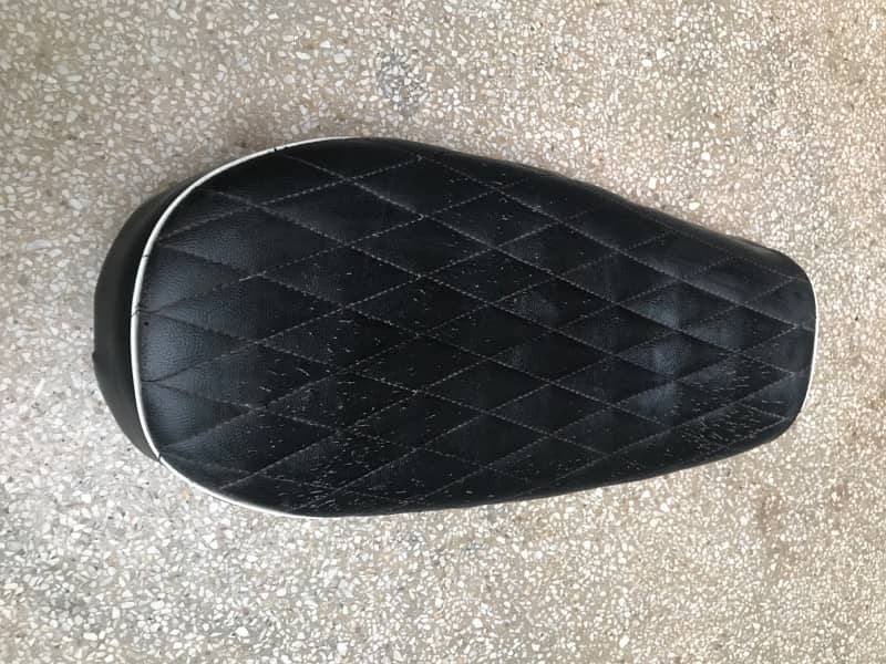 cafe racer bike seat 0