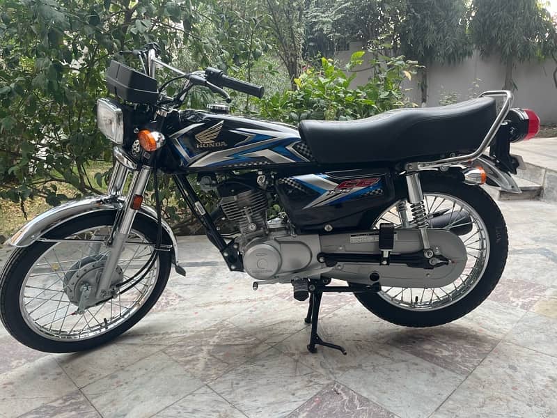 Honda 125 black colour 2025 2