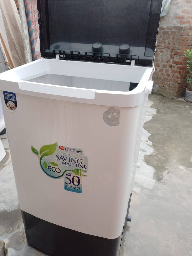 Dawlance Washing Machine in new condition 1