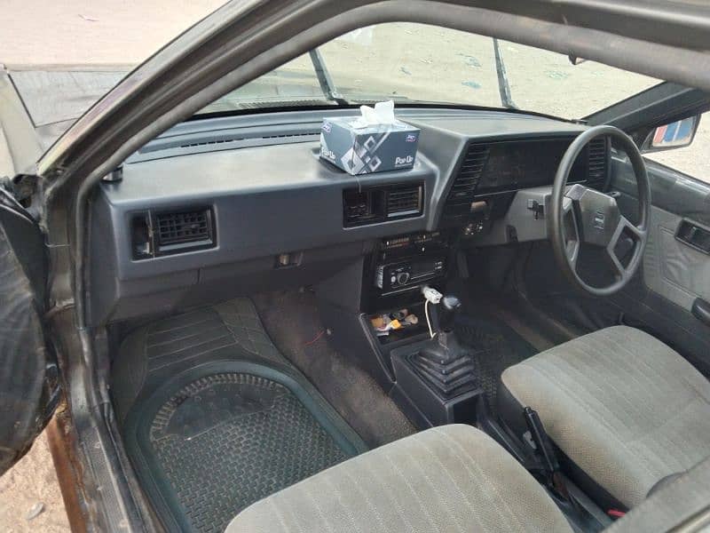 Nissan Sunny 1987 15