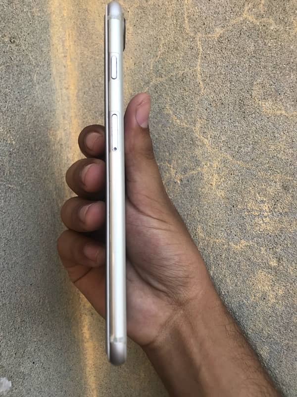 iPhone 8 Plus 64gb PTA approved (Read ad first) 4