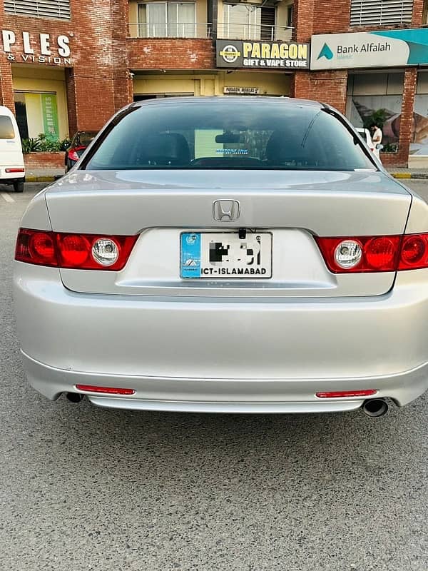 Honda Accord 2005 3