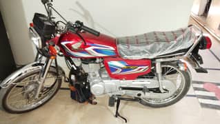 Full original bike only 400km running