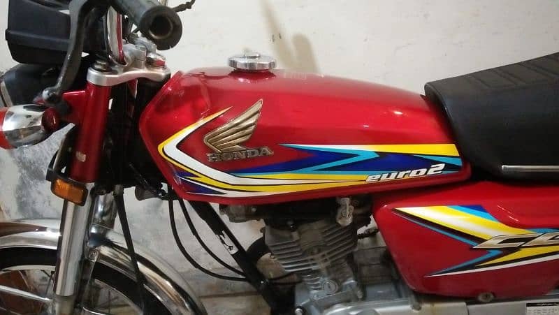 Honda 125 2019 modal bio matic majood hai 8