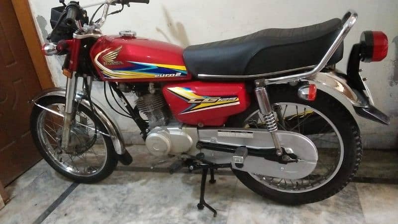 Honda 125 2019 modal bio matic majood hai 11