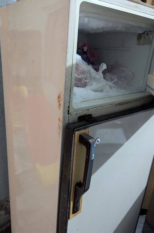 Dawlance Refrigerator for sale 5