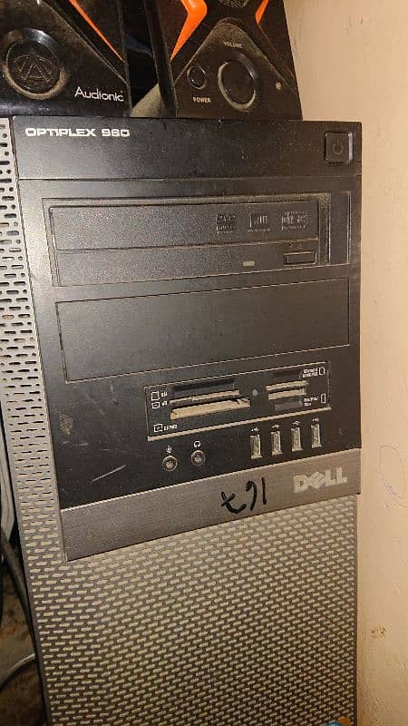 dell core 2 due 960 4 gb rem 80 gb drive with 17” lcd 2